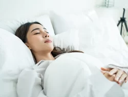 Menjaga Keseimbangan dengan Tips Mengatur Pola Tidur yang Baik