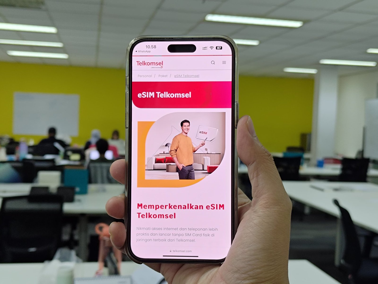 Handphone iPhone yang Mendukung eSIM Telkomsel