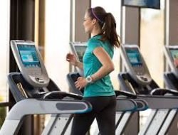 Cara Tepat Berolahraga dengan Treadmill untuk Pemula